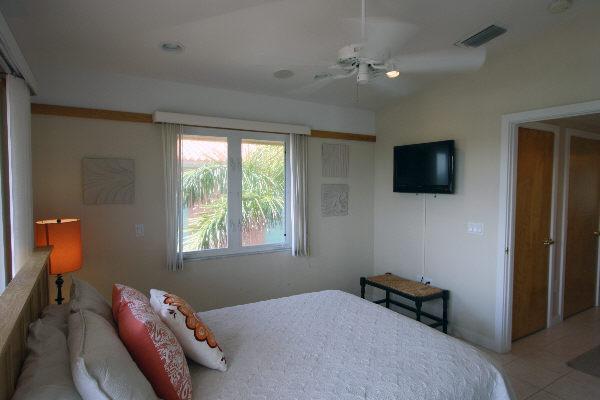 Serenity Four Bedroom Villa ホームズビーチ エクステリア 写真